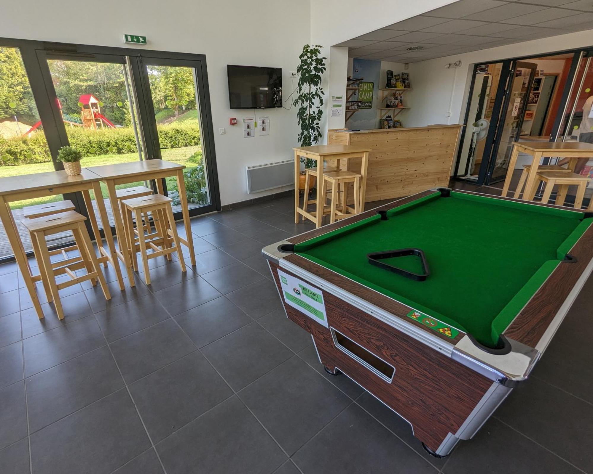 Camping Onlycamp Tours Val De Loire Saint Avertin Bagian luar foto